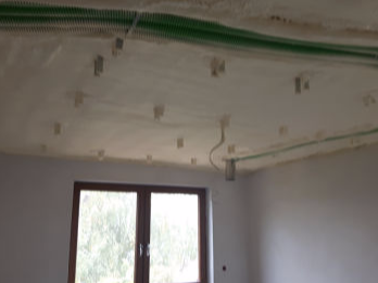 Izolacja stropów pianą poliuretanową